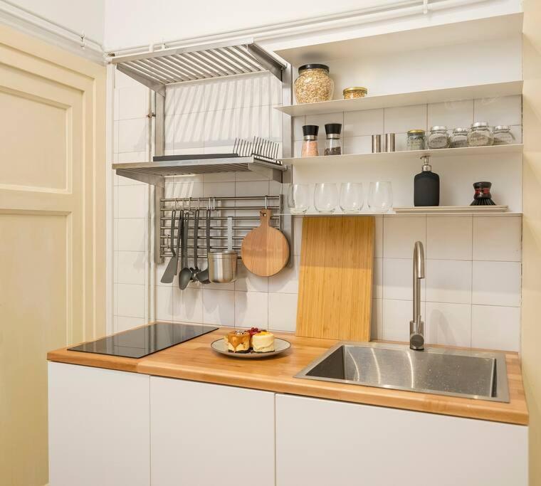 Ultra-Central University Square Apartament Apartament Bukarest Eksteriør billede